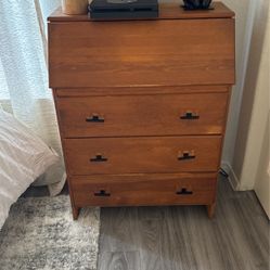 Solid Wood Dresser Bureau 