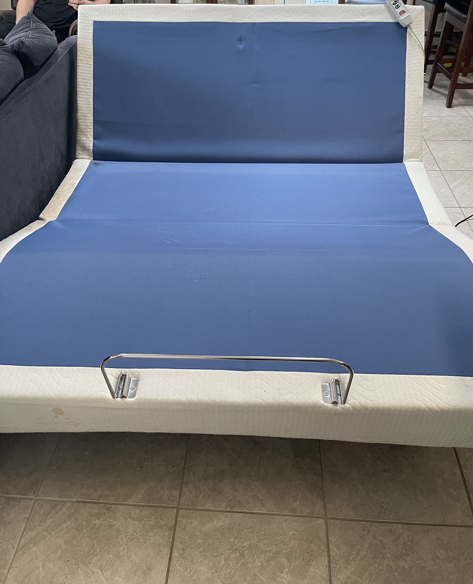Bob’s furniture Queen Adjustable Bed