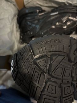 Balenciaga Runner
