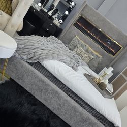 ✨️ Queen, King Light Up Fireplace bed frames 👉 Furniture Sectionals, Bedrooms Avail 