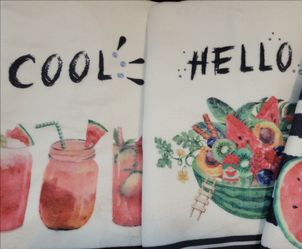 4 Watermelon tea clothes and 2 runners