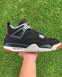 Air Jordan 4 'Bred'