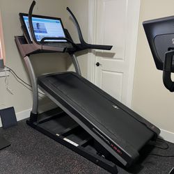 NordicTrack Commercial X32i Treadmill Incline Trainer