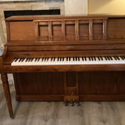 Baldwin Console Piano And Bench