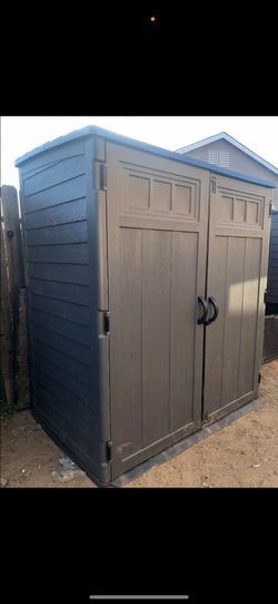 Used 6" × 4" vertical shed