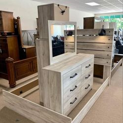 SPECIAL] Cambeck Whitewash Panel Bedroom Set