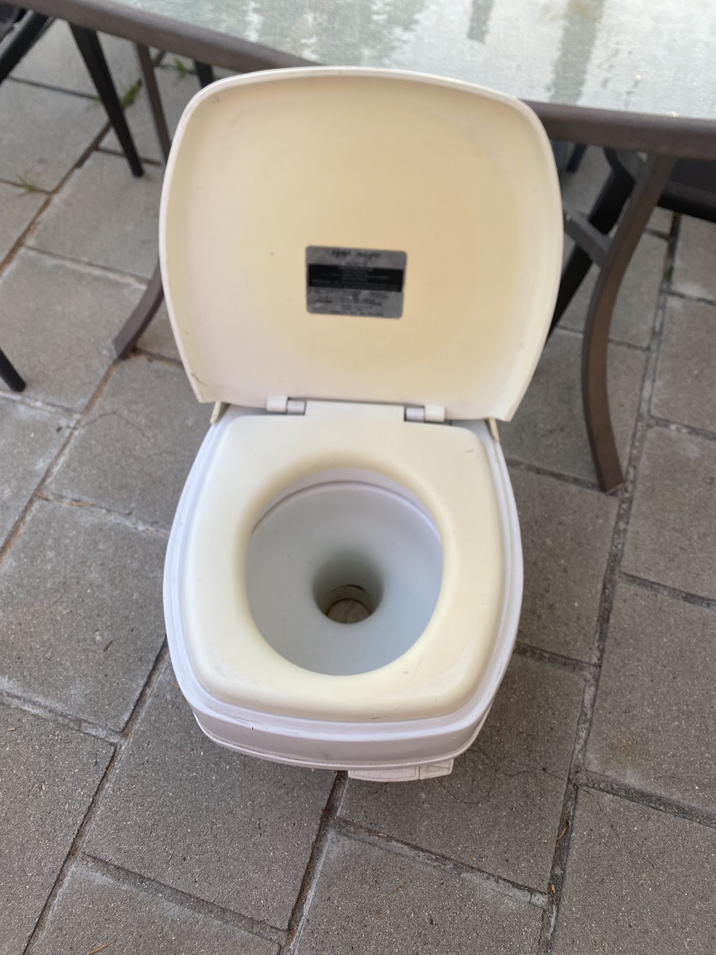 RV Toilet Aqua Magic