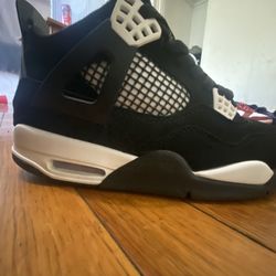 jordan 4 white thunder