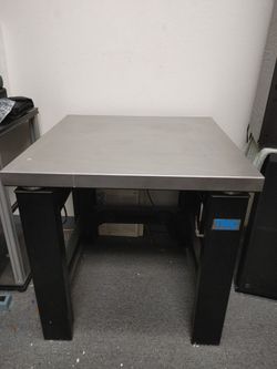TMC Micro-G Vibration Isolation Table - Model 63-521