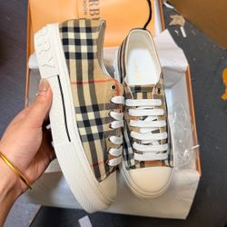 Burberry Shoes