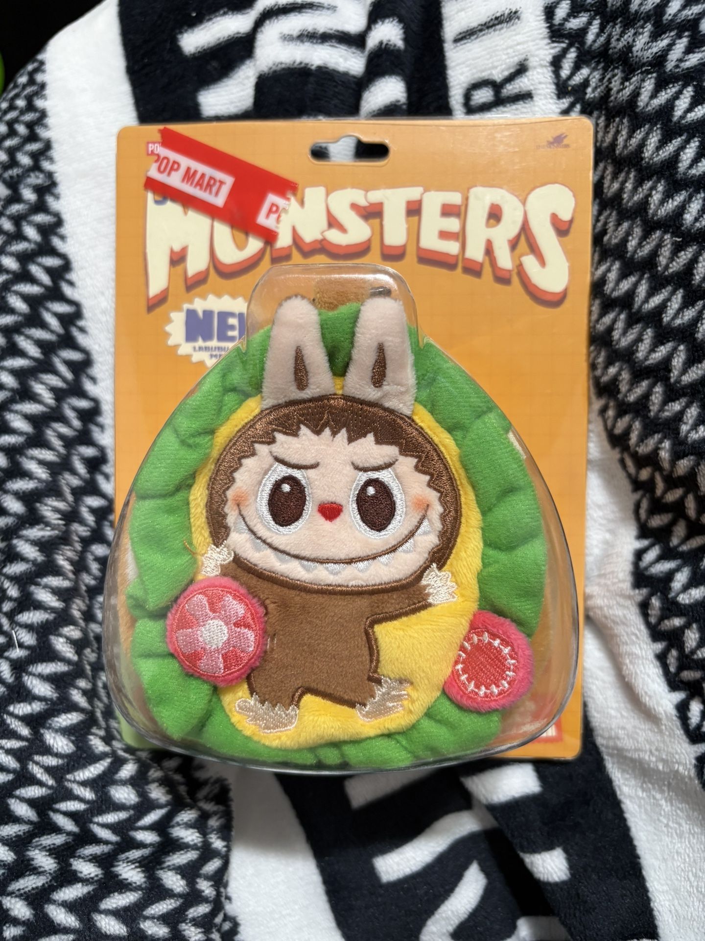 $35 If Pickup CAN SHIP Labubu The Wacky Mart Series - Sandwich Mini Bag
