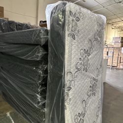 TWIN SET MATRESS N BOXSPRING DELUXE BRAND - AKS FOR SIZES ALL AVAILABLE