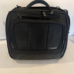Messenger Bag Or Work Bag Almost New Gently Used With Tag, Smoke-Free Pet Free House