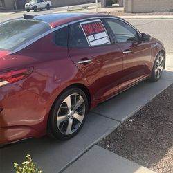 2019 Kia óptima  S  100,000 miles Clean Title