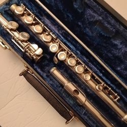 Armstrong Flute model 104
