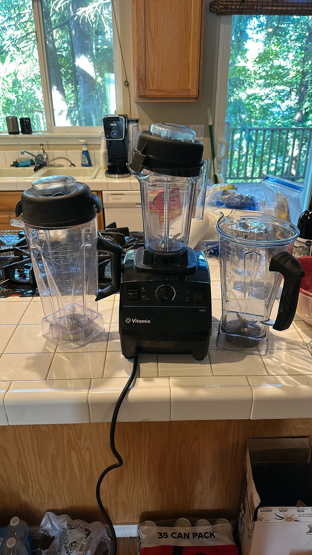 Vitamax Blender with extras