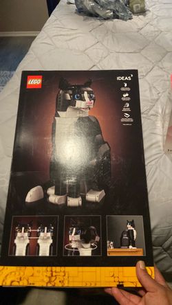 Tuxedo cat legos