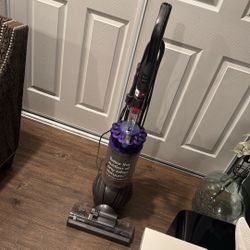 Dyson Vacuum 