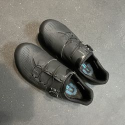 Shimano Cycling Shoes Size 6.5-7