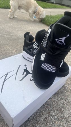 Jordan 4 white thunders