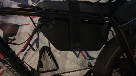 52 V 25 amp trade for 48 v Miami battery with cash in top