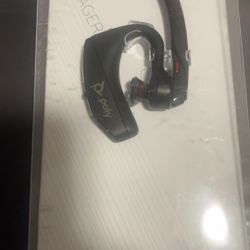 Voyager 5220 Bluetooth Headset
