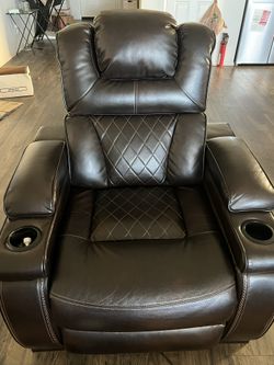 Leather Couches Recliners