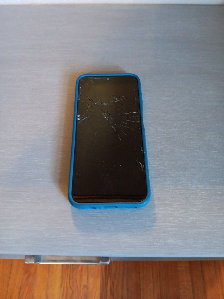 New Samsung A14 5G Cracked Screen (locked to Tracfone)