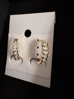 Gold Hoop Earrings with Round Stones