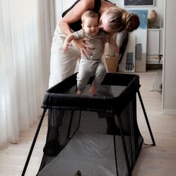 Travel Crib Light - Brand new