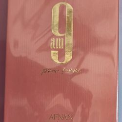 9am Pour Femme Perfume
