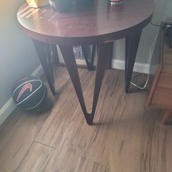 2 Tables Coffee Quarner End Tables Free 