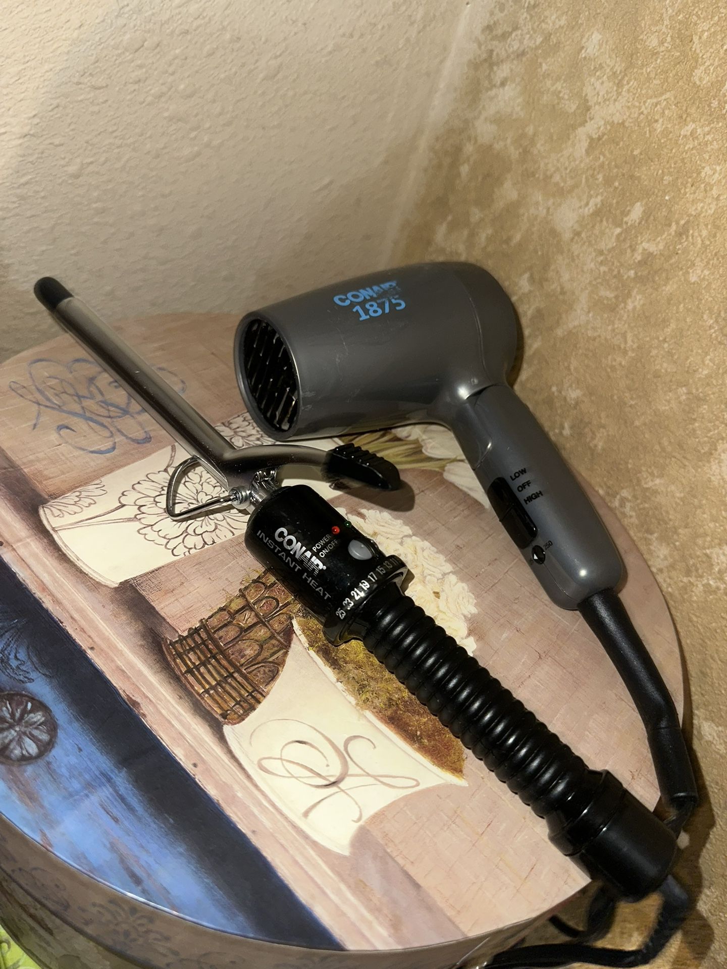 Hair Curly iron,Hair Dryer and Brushes