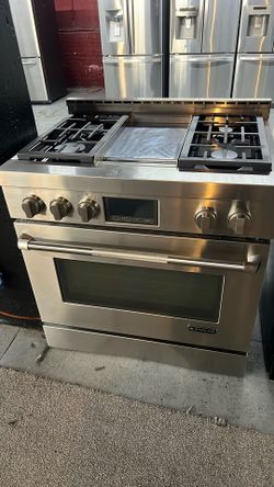 36” Wide Gas Jenn -air Range 3 Months Use Like New Perfect Working And Warranty 