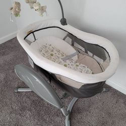 Graco Baby Bassinet