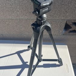 Platinum Plus 6200DX Tripod with Quick Release Plate - 61 Inches 