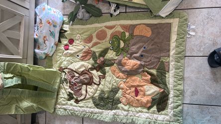 Safari crib set