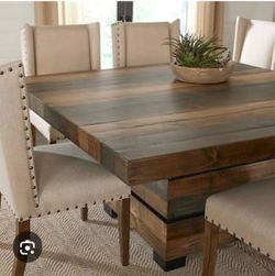 Rooms To Go Cindy Crawford "Westover Hills" 6-Piece Dining Set (Square Table, 4 Chairs, Bench) – New