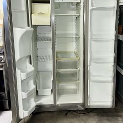 Fridge With Ice/Water