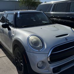 2013 MINI Countryman Cooper S ALL4 AWD Cooper S ALL4 4dr Crossover Price $6,750 Mileage 84,552