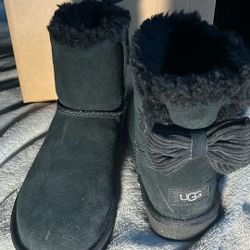 Ugg Boots ! Size 8