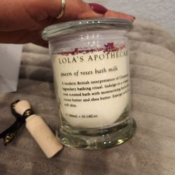 Lola's Apothecary Queen Of Roses Bath