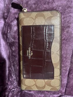 Coach wallet!!