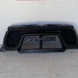 2019 2023 Dodge Ram Rebel Grille (4)