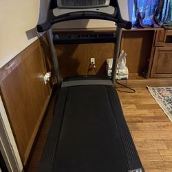 Nordic Track Commercial 2950 Treadmill