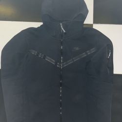 Used OG Black Nike Tech Set