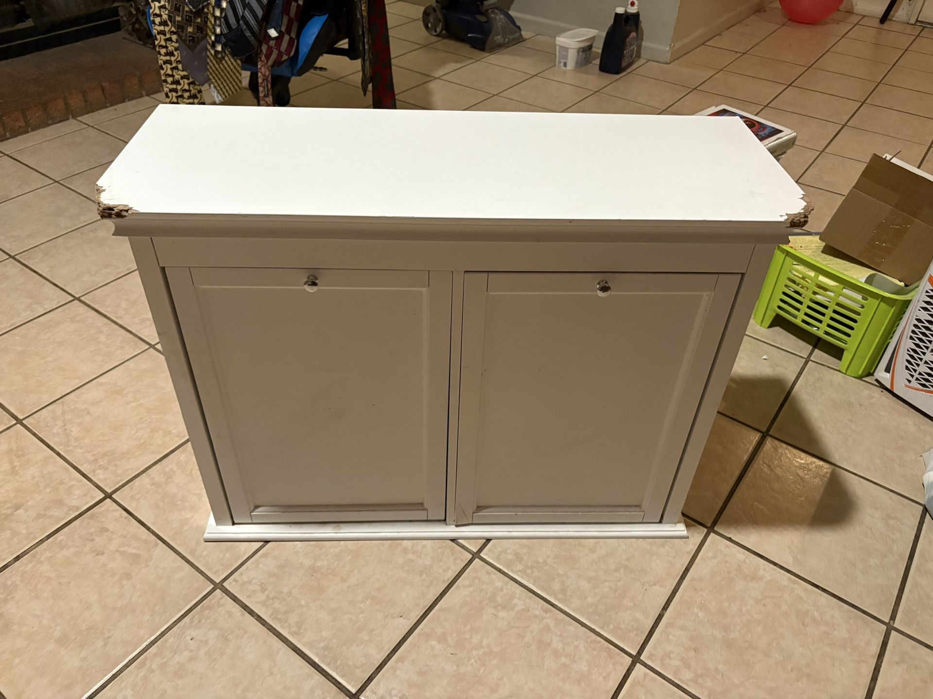 laundry basket