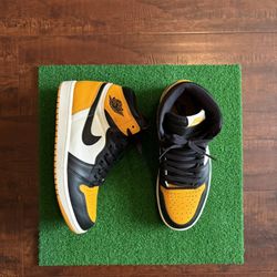 Air Jordan 1 Yellow Toe