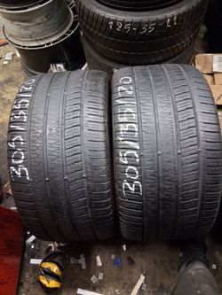 pair of 305/35/R20 with 60% of tread or life PIRELLI PZERO HABLAMOS ESPAN̈OL