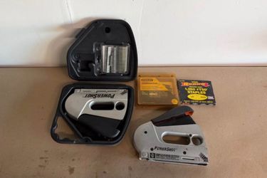 PowerShot Staple Gun Bundle (2) – Extra Staples Included